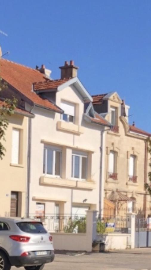 Joli Studio Au Coeur De Verdun Bagian luar foto