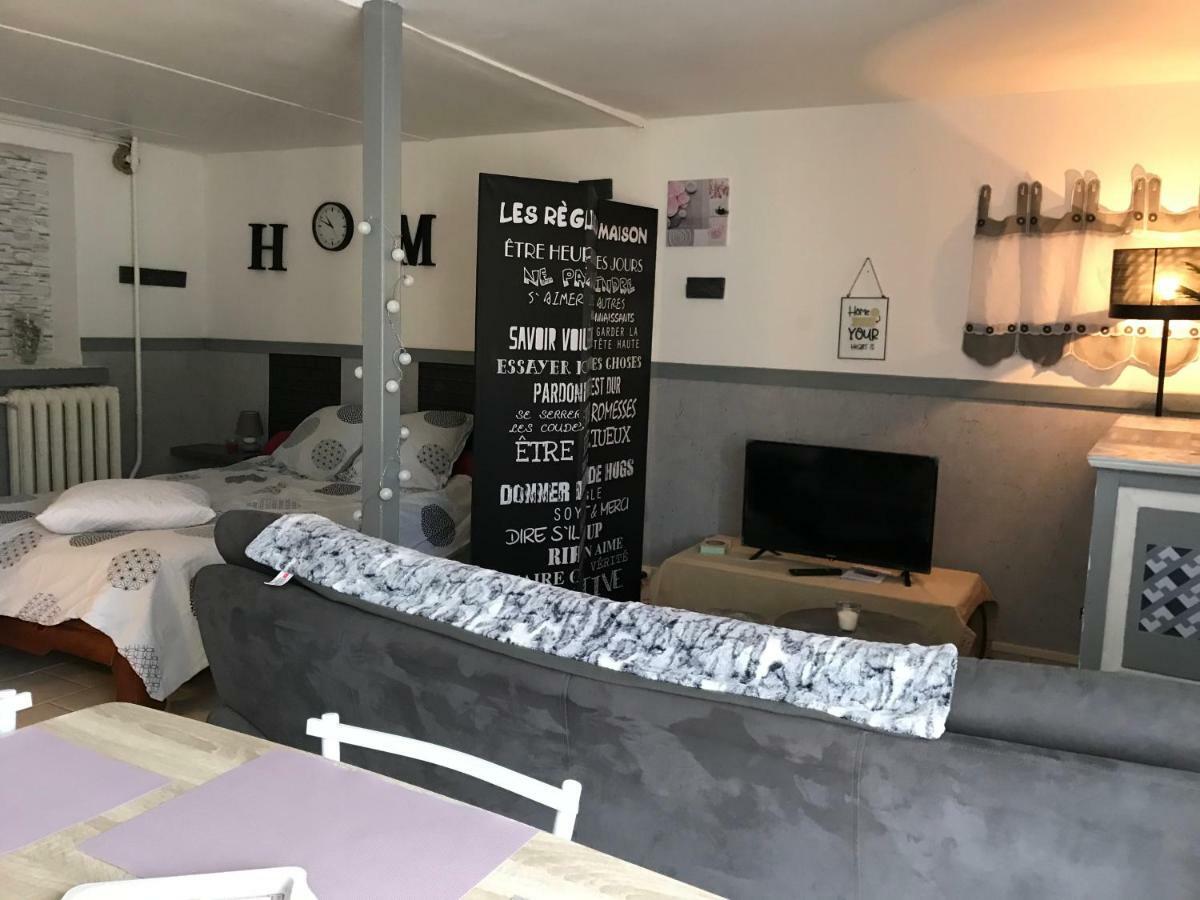 Joli Studio Au Coeur De Verdun Bagian luar foto